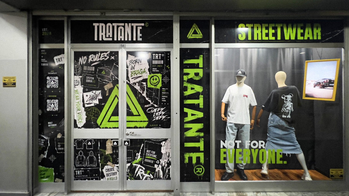 Montra da Oficina TRATANTE em Braga, com a mensagem Not for everyone